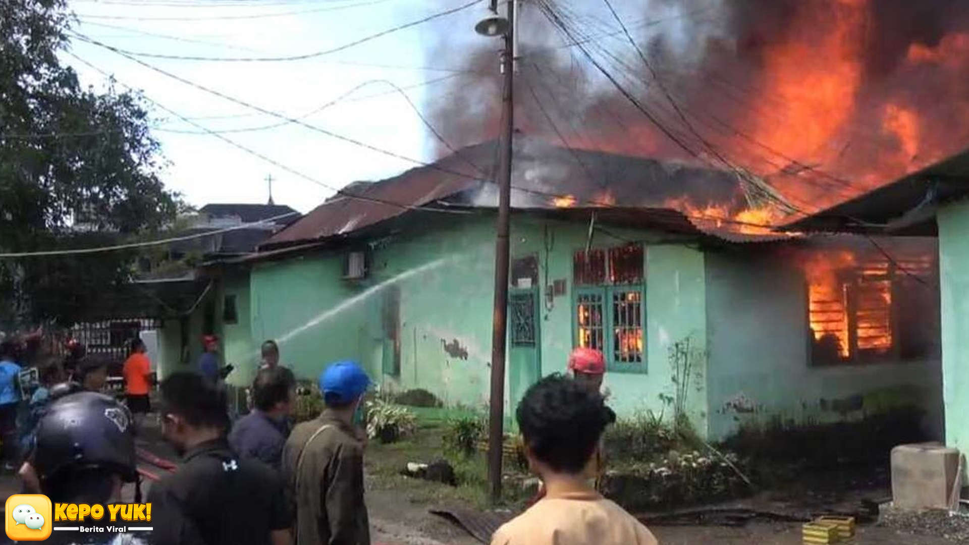 Kebakaran Asrama TNI Makassar, Ratusan Warga Mengungsi